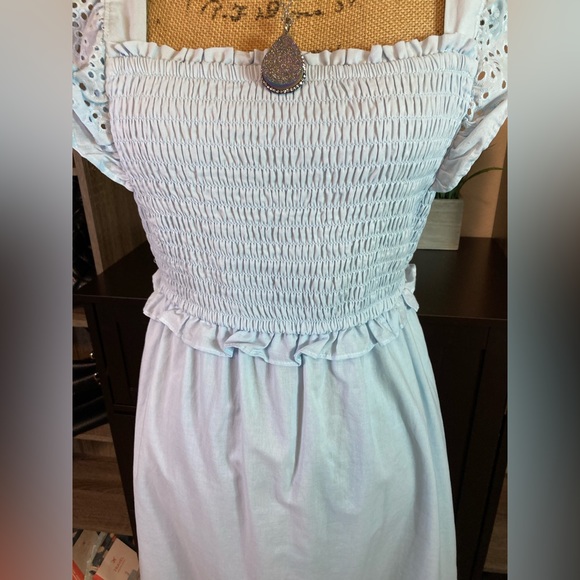 Lauren conrad NWOT baby blue lace dress size medium - Picture 4 of 16